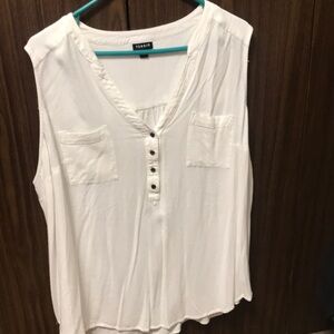 Torrid white sleeveless blouse size 3x